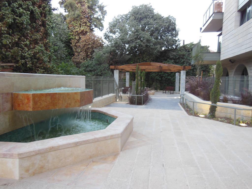 Naama New Boutique Apartment เยรูซาเลม ภายนอก รูปภาพ