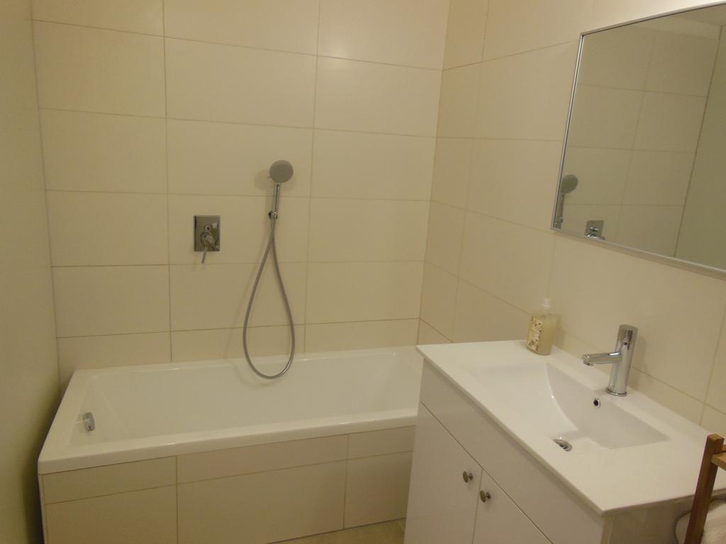 Naama New Boutique Apartment เยรูซาเลม ภายนอก รูปภาพ